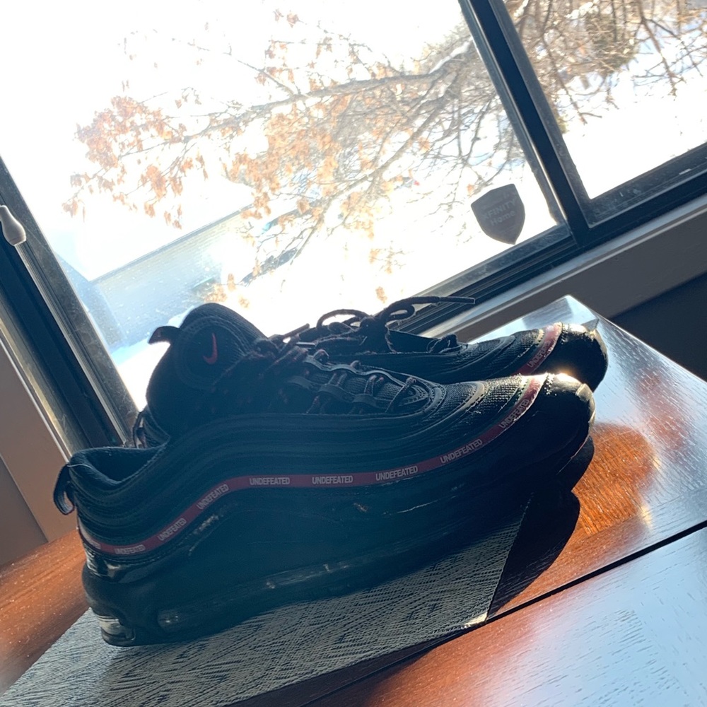 Undefeated Air maxes/ 100% authentic